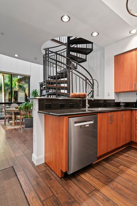 En Venta: $675,000 (1 camas, 1 baños, 1450 Pies cuadrados)