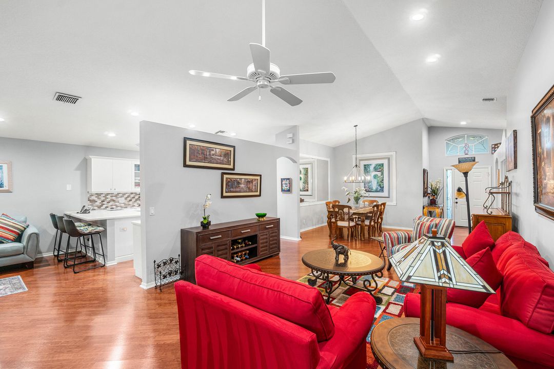 For Sale: $475,000 (3 beds, 2 baths, 1911 Square Feet)