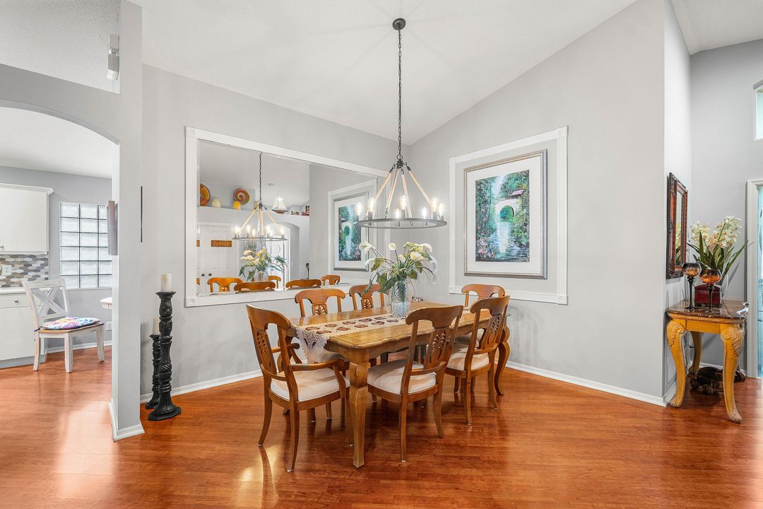 For Sale: $475,000 (3 beds, 2 baths, 1911 Square Feet)