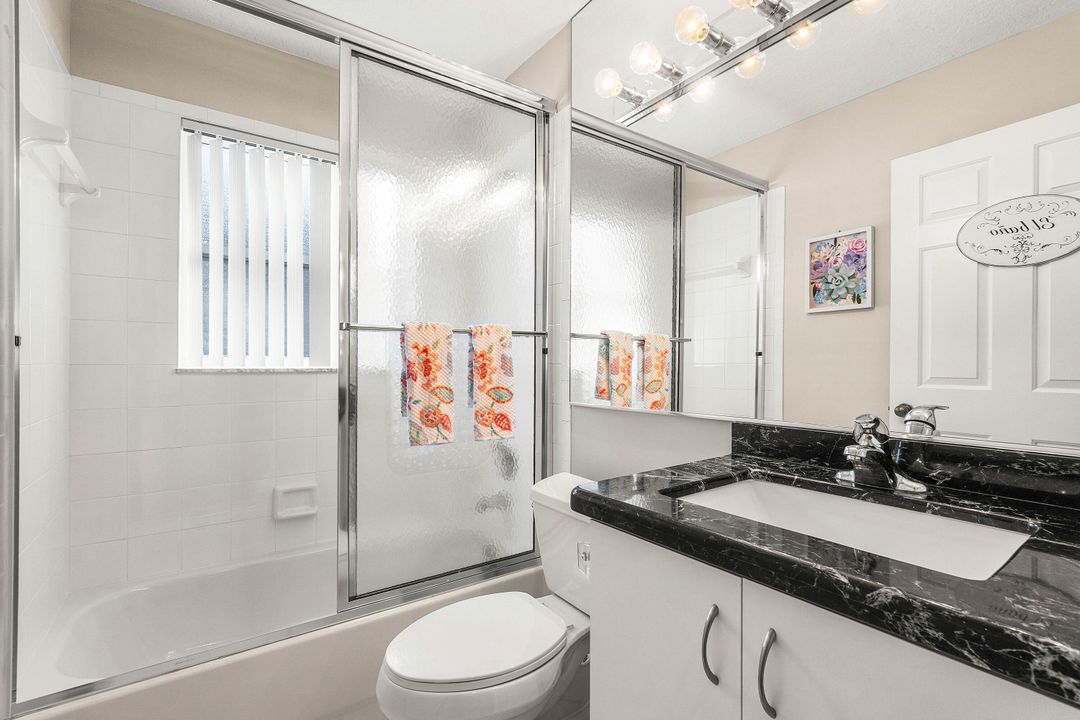 For Sale: $475,000 (3 beds, 2 baths, 1911 Square Feet)