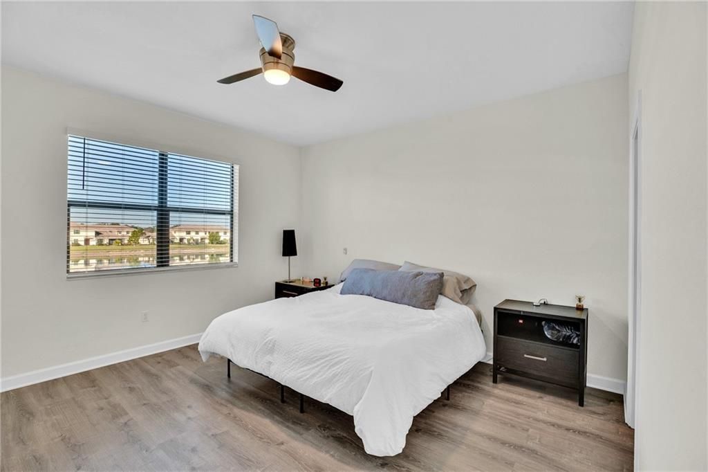 На продажу: $280,000 (3 спален, 2 ванн, 1685 Квадратных фут)