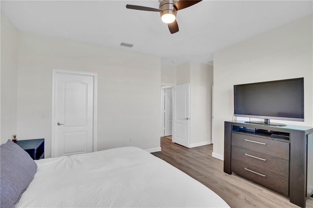 На продажу: $280,000 (3 спален, 2 ванн, 1685 Квадратных фут)