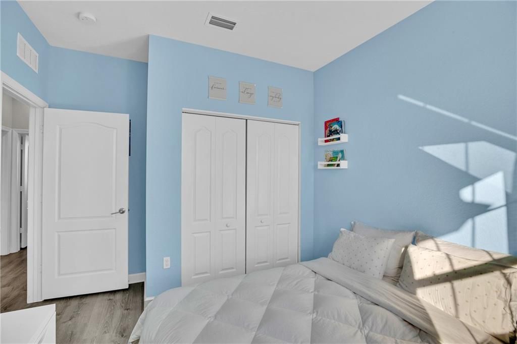 На продажу: $280,000 (3 спален, 2 ванн, 1685 Квадратных фут)