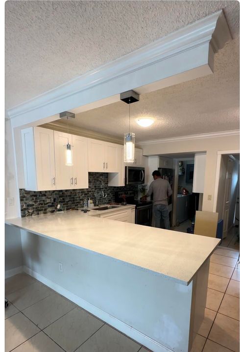 В аренду: $2,400 (3 спален, 2 ванн, 875 Квадратных фут)