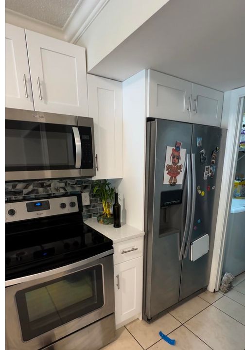 В аренду: $2,400 (3 спален, 2 ванн, 875 Квадратных фут)