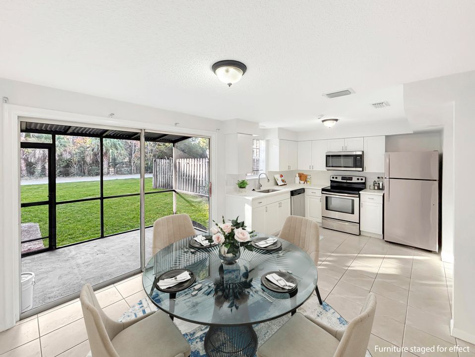 For Rent: $2,500 (2 beds, 2 baths, 1160 Square Feet)