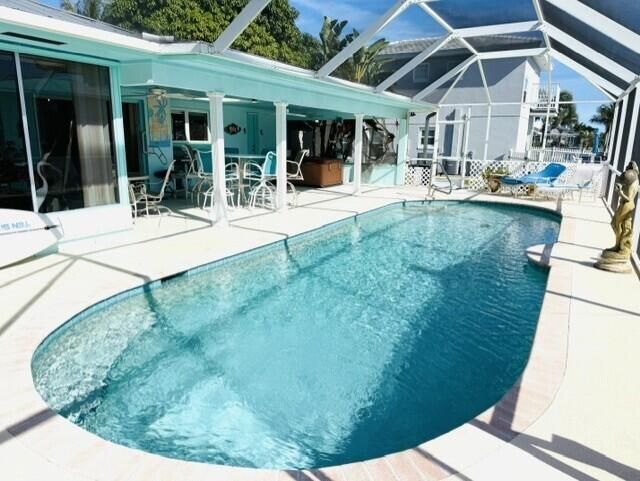 На продажу: $1,800,000 (3 спален, 2 ванн, 2258 Квадратных фут)