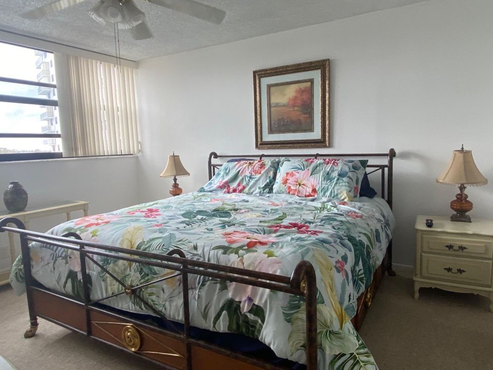 For Rent: $3,800 (2 beds, 2 baths, 1143 Square Feet)