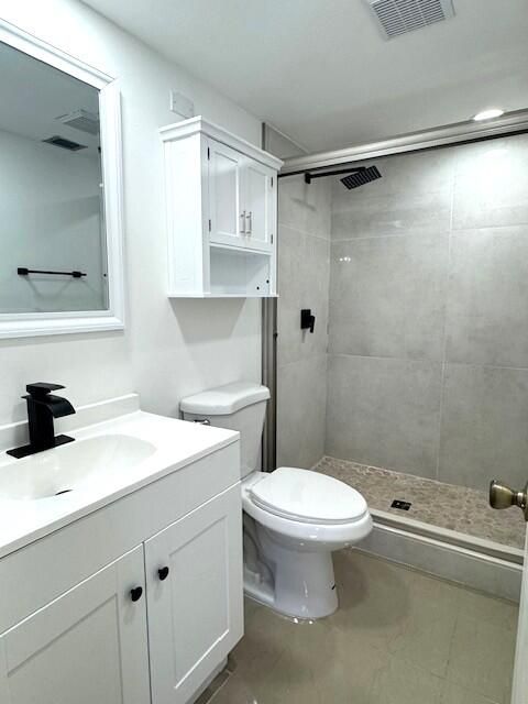 出租: $1,900 (2 贝兹, 2 浴室, 1115 平方英尺)