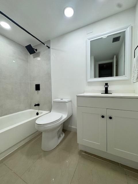 出租: $1,900 (2 贝兹, 2 浴室, 1115 平方英尺)