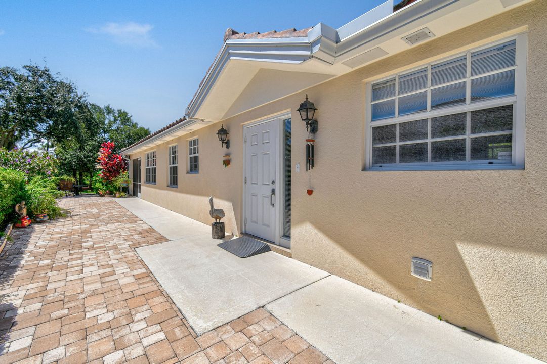 For Sale: $479,000 (2 beds, 2 baths, 1526 Square Feet)