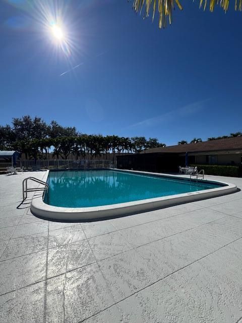 出租: $1,900 (2 贝兹, 2 浴室, 1115 平方英尺)