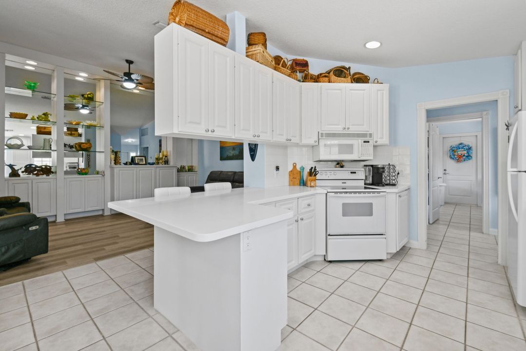 For Sale: $479,000 (2 beds, 2 baths, 1526 Square Feet)