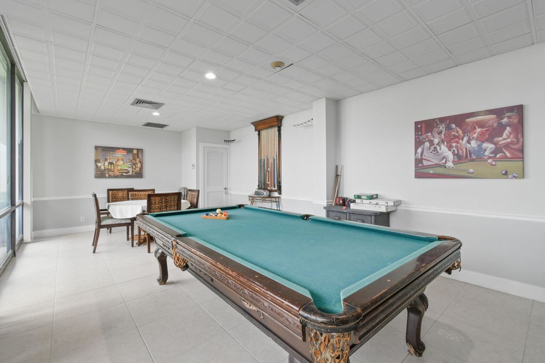 For Rent: $3,800 (2 beds, 2 baths, 1143 Square Feet)