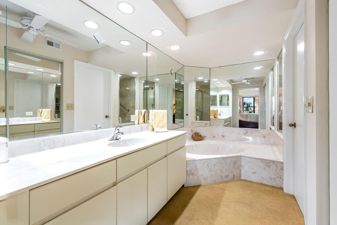 En Venta: $212,000 (2 camas, 2 baños, 1311 Pies cuadrados)