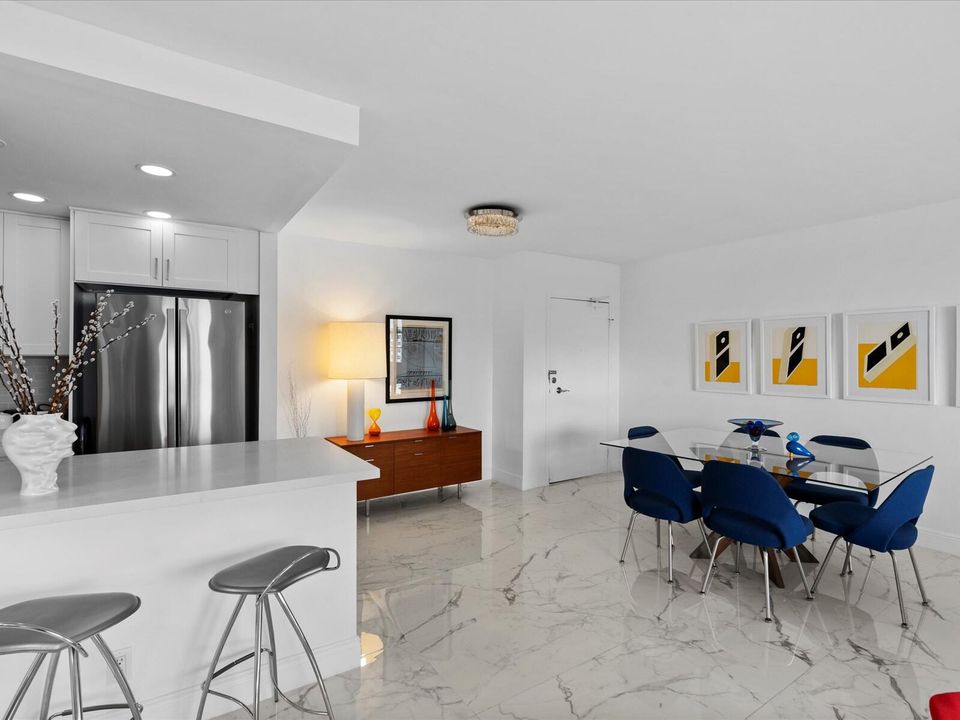 В аренду: $4,800 (2 спален, 2 ванн, 1411 Квадратных фут)