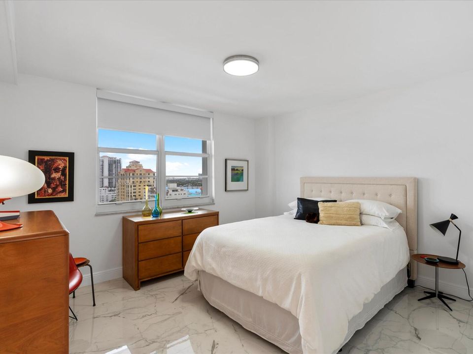 В аренду: $4,800 (2 спален, 2 ванн, 1411 Квадратных фут)