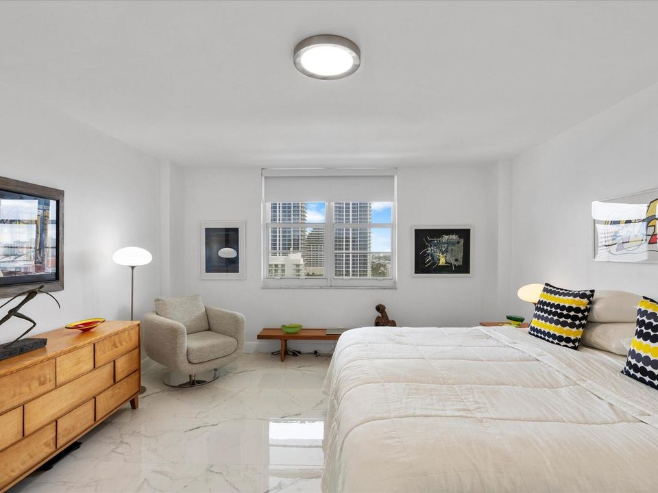 В аренду: $4,800 (2 спален, 2 ванн, 1411 Квадратных фут)