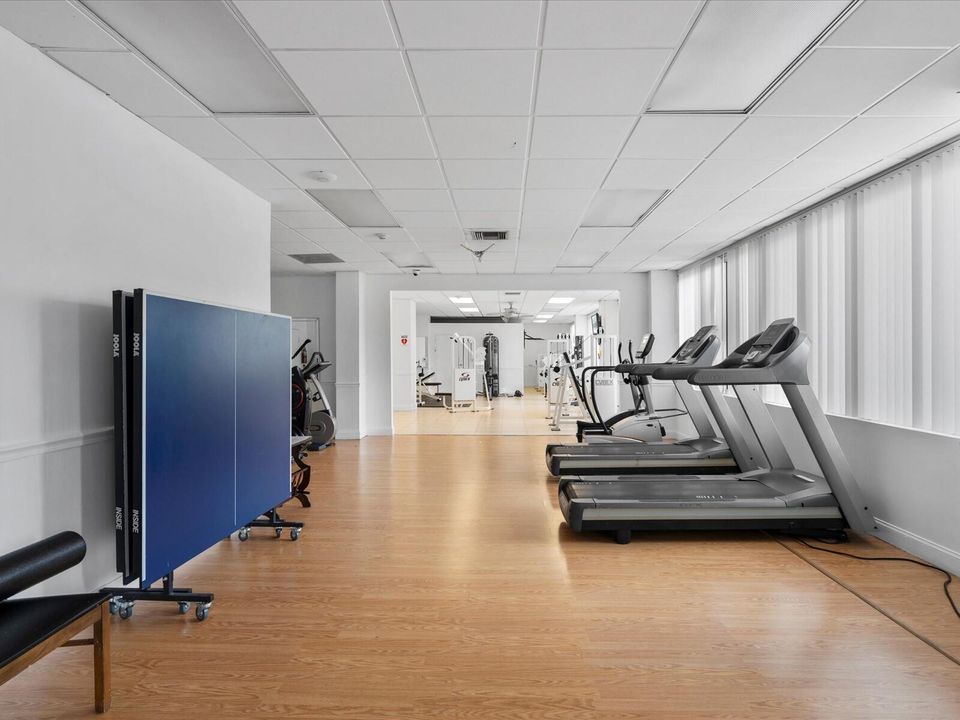 В аренду: $4,800 (2 спален, 2 ванн, 1411 Квадратных фут)