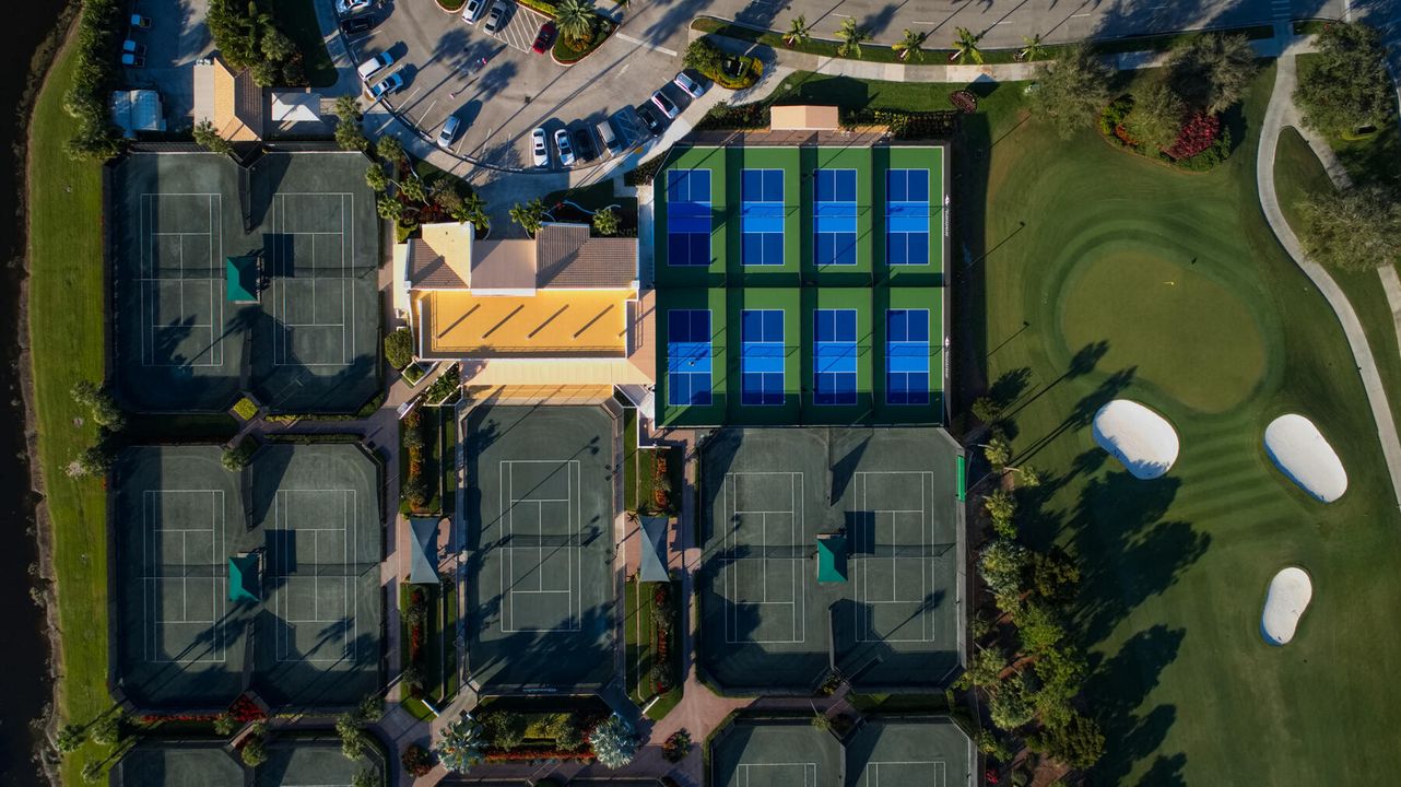 En Venta: $212,000 (2 camas, 2 baños, 1311 Pies cuadrados)