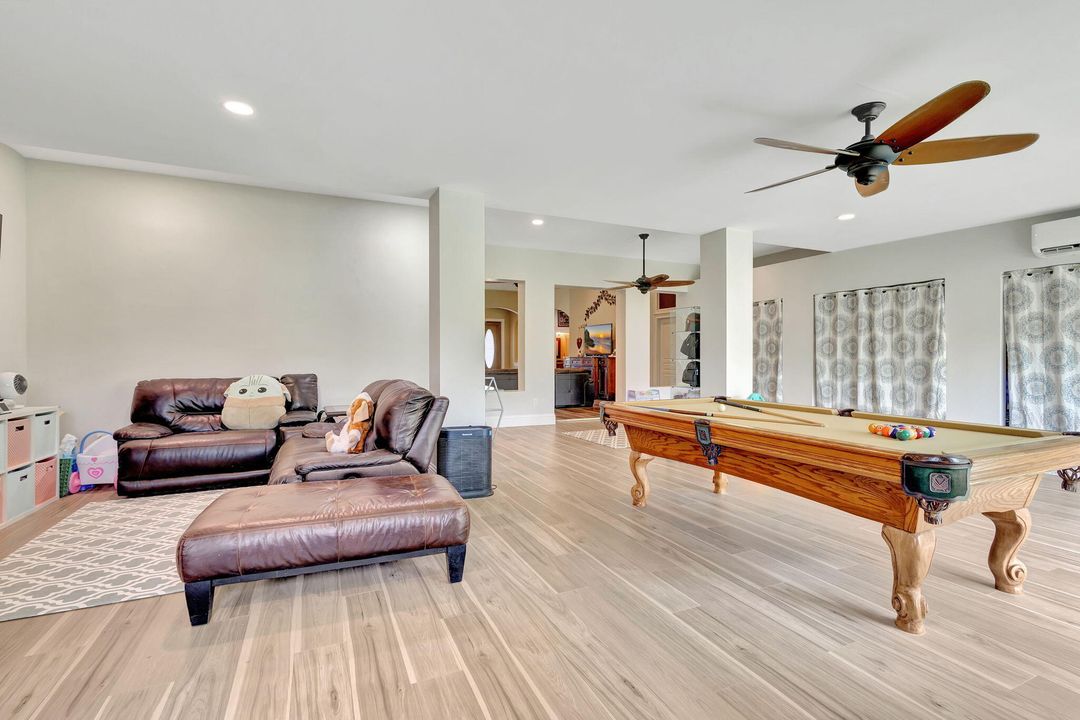 待售: $930,000 (4 贝兹, 3 浴室, 3766 平方英尺)