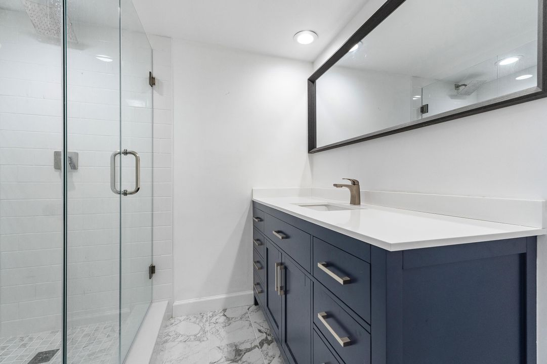 На продажу: $245,000 (2 спален, 2 ванн, 1236 Квадратных фут)