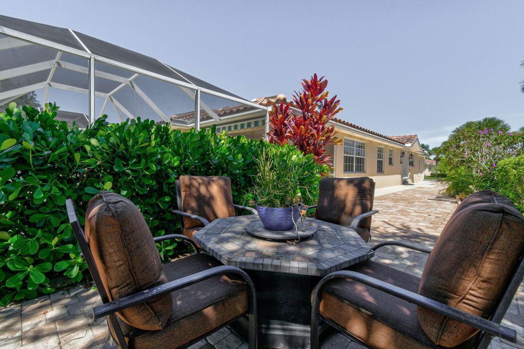 For Sale: $479,000 (2 beds, 2 baths, 1526 Square Feet)