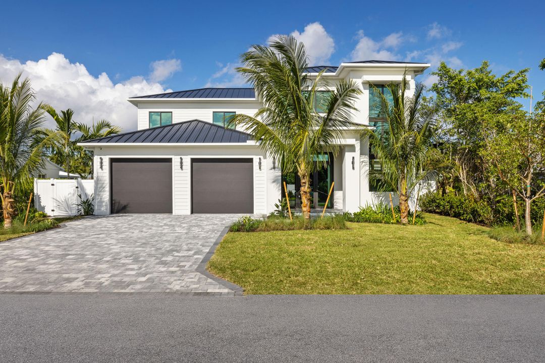 En Venta: $3,800,000 (5 camas, 4 baños, 3733 Pies cuadrados)