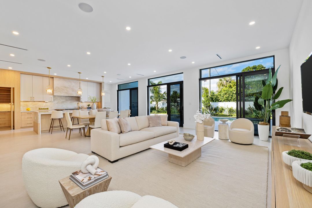 En Venta: $3,800,000 (5 camas, 4 baños, 3733 Pies cuadrados)