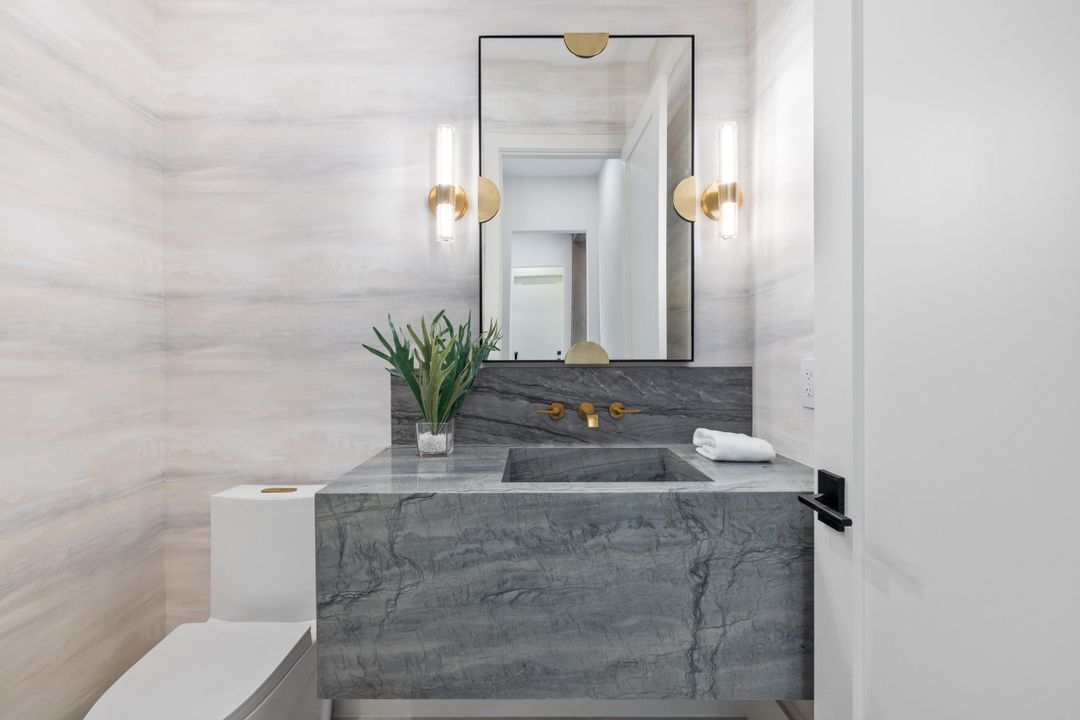 En Venta: $3,800,000 (5 camas, 4 baños, 3733 Pies cuadrados)