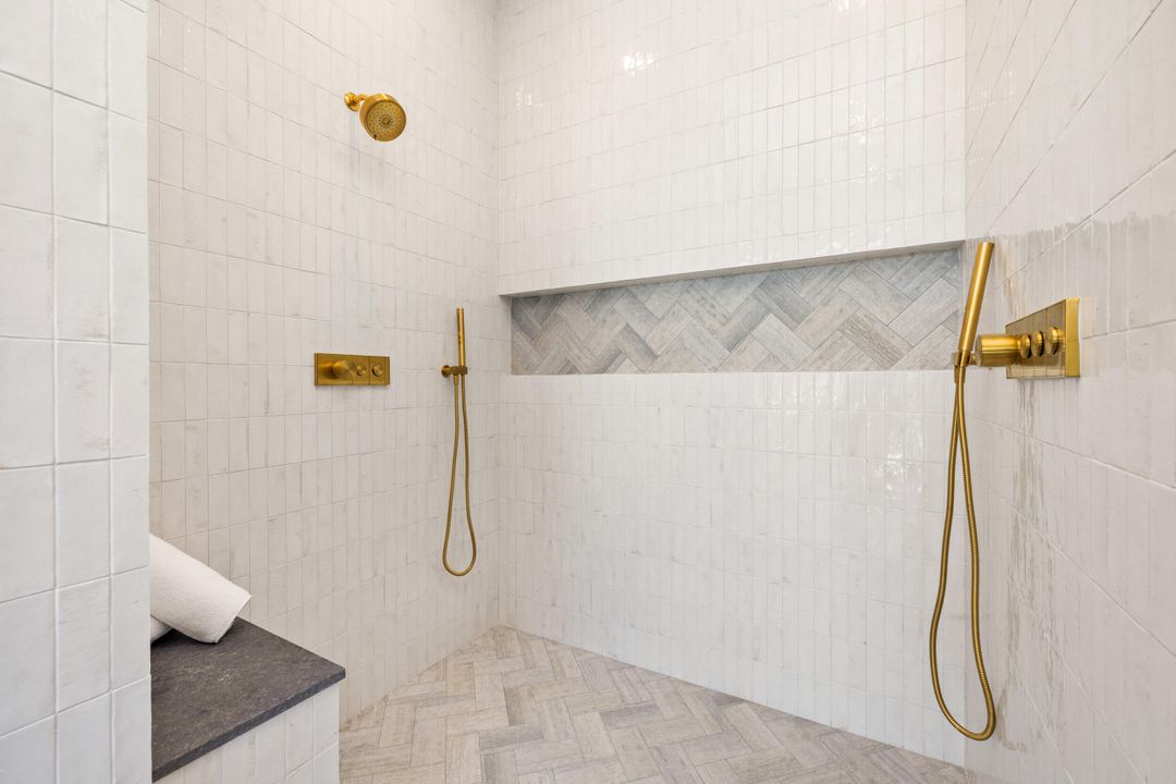 En Venta: $3,800,000 (5 camas, 4 baños, 3733 Pies cuadrados)