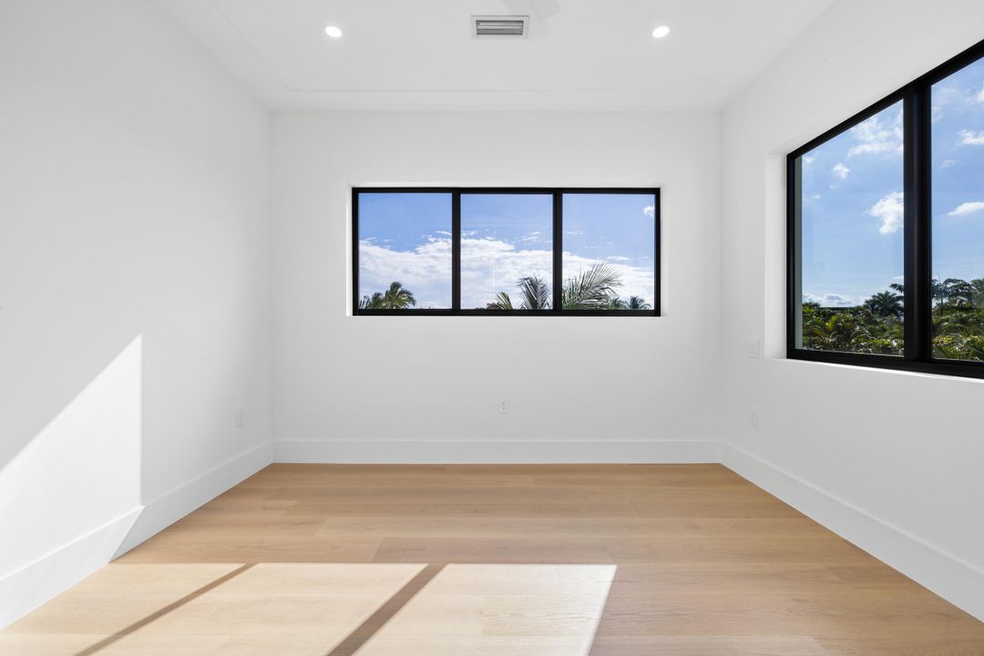 En Venta: $3,800,000 (5 camas, 4 baños, 3733 Pies cuadrados)