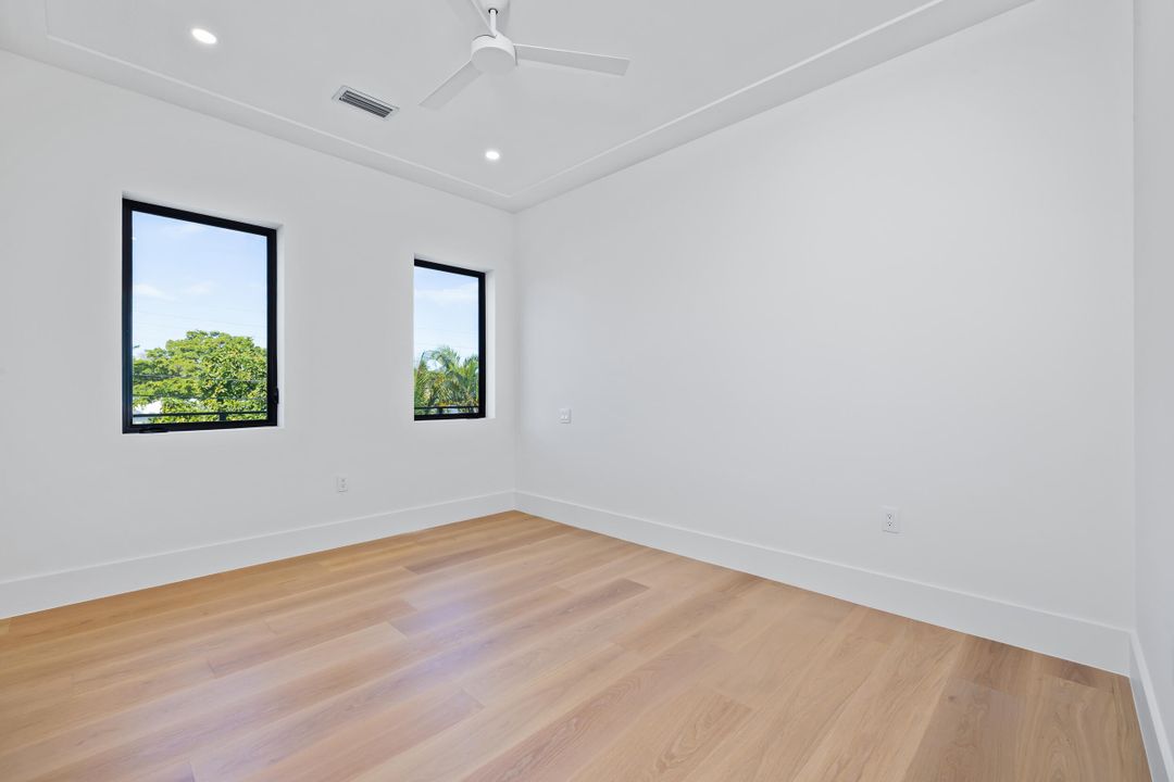 En Venta: $3,800,000 (5 camas, 4 baños, 3733 Pies cuadrados)