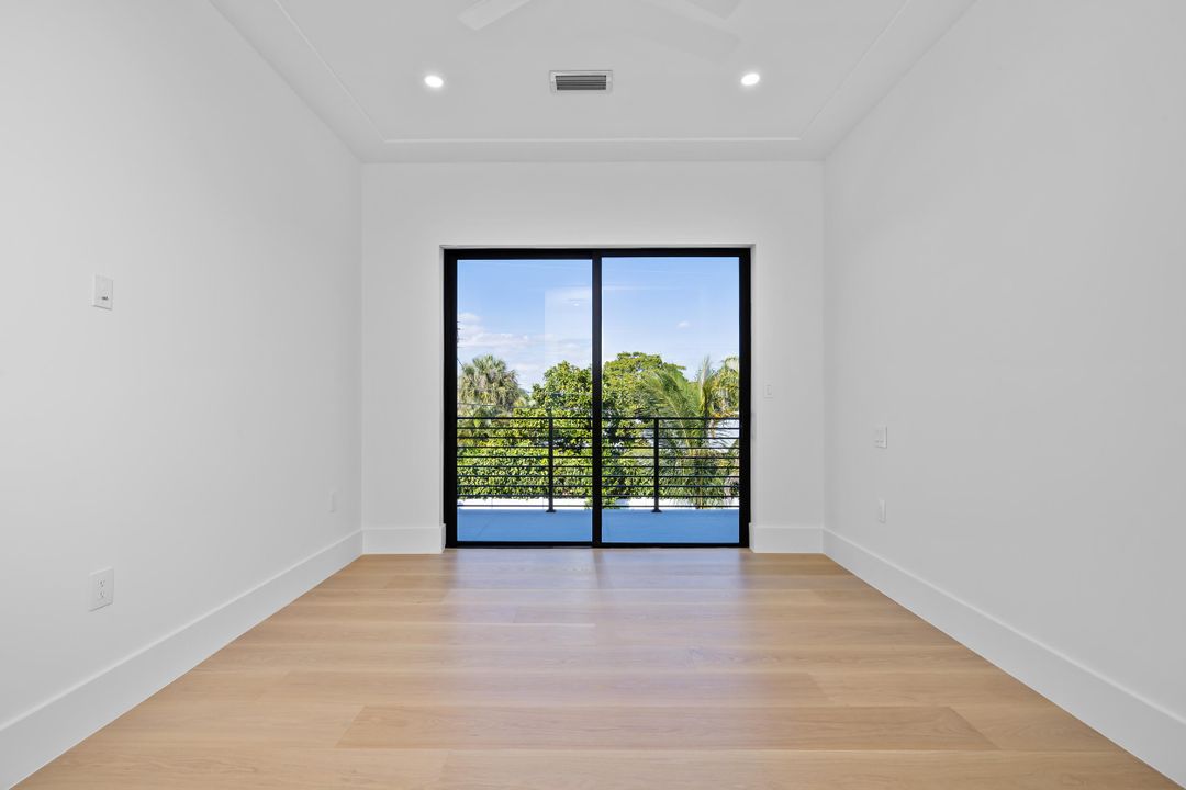 En Venta: $3,800,000 (5 camas, 4 baños, 3733 Pies cuadrados)