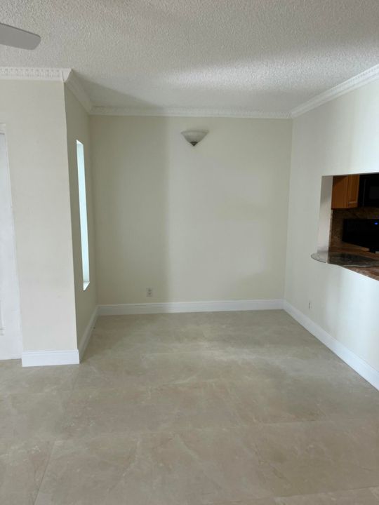 For Rent: $2,375 (3 beds, 2 baths, 1254 Square Feet)