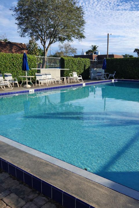 En Venta: $170,000 (2 camas, 2 baños, 1328 Pies cuadrados)