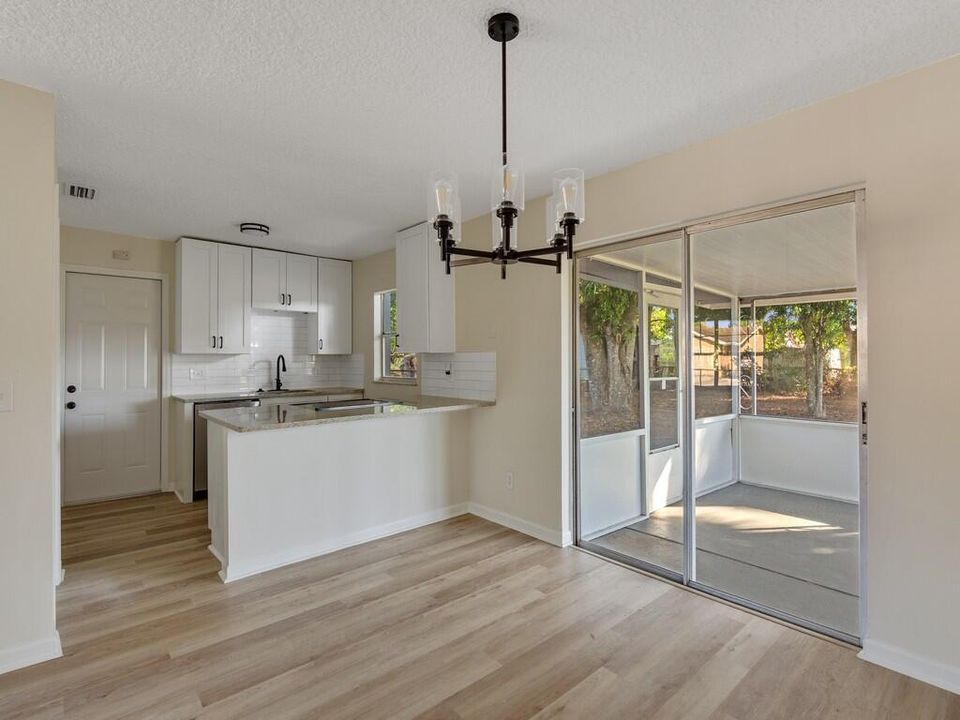 En Venta: $299,900 (3 camas, 1 baños, 1042 Pies cuadrados)