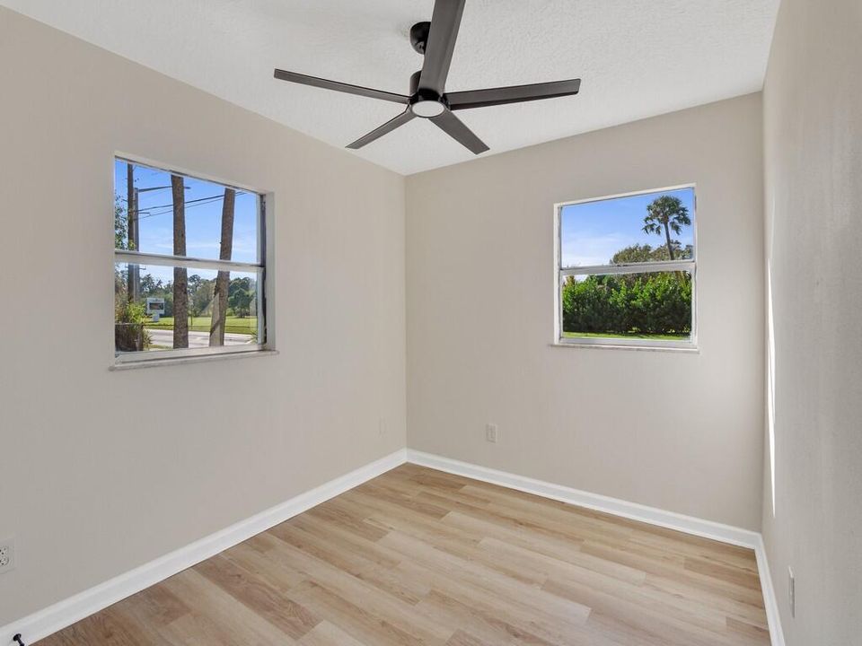 En Venta: $299,900 (3 camas, 1 baños, 1042 Pies cuadrados)