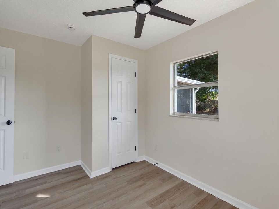 En Venta: $299,900 (3 camas, 1 baños, 1042 Pies cuadrados)