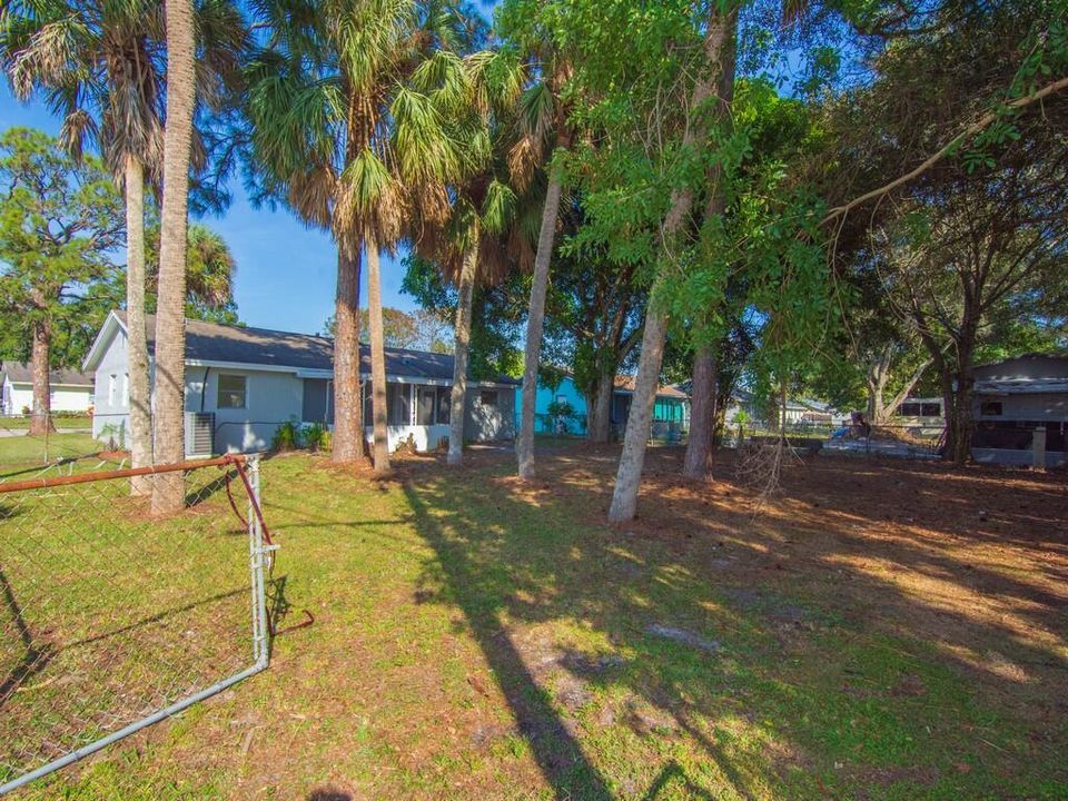 En Venta: $299,900 (3 camas, 1 baños, 1042 Pies cuadrados)