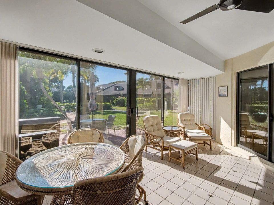 For Sale: $269,000 (2 beds, 2 baths, 2036 Square Feet)