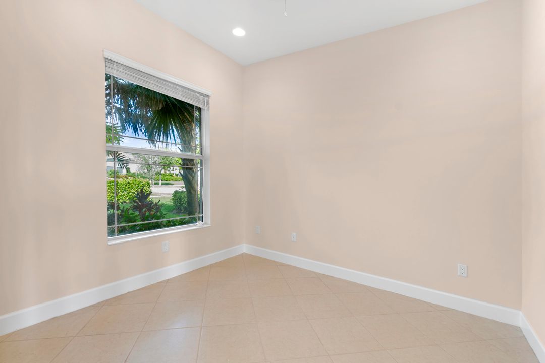 В аренду: $3,500 (4 спален, 3 ванн, 2165 Квадратных фут)