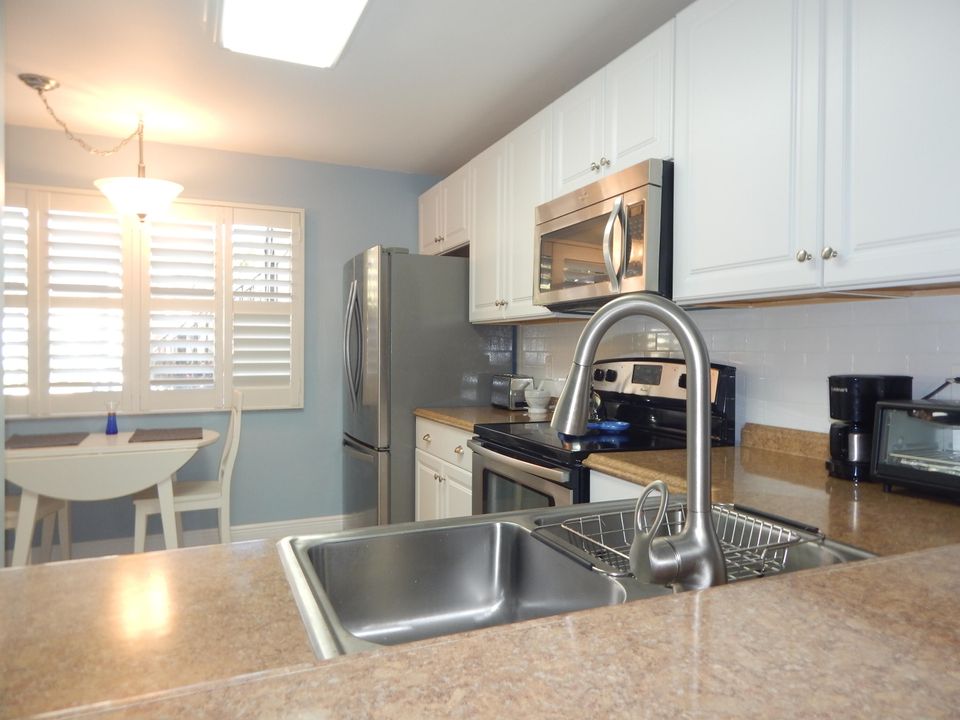 待售: $250,000 (2 贝兹, 2 浴室, 1150 平方英尺)