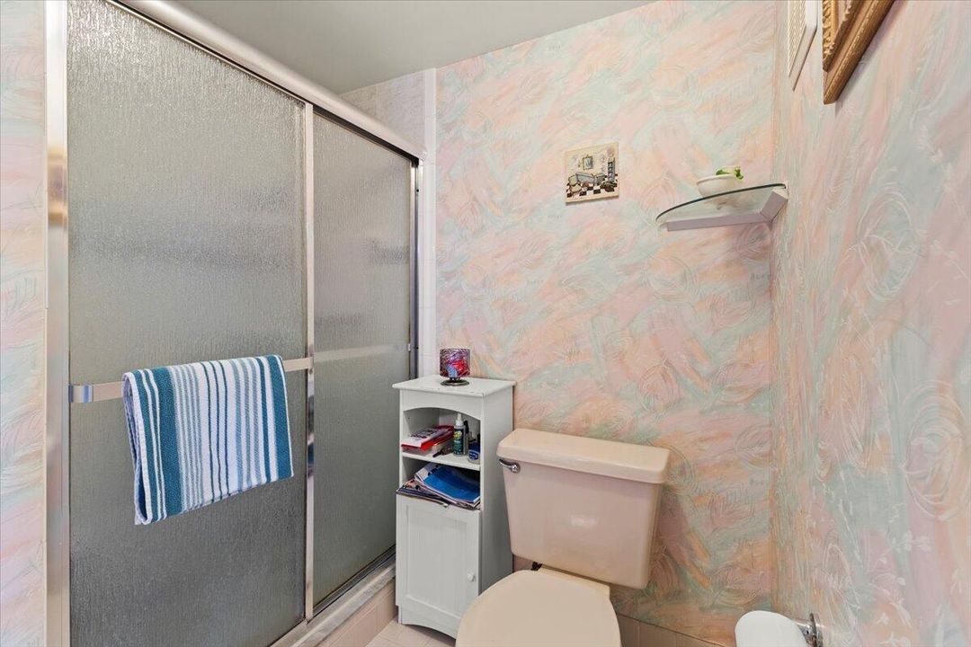 For Sale: $189,000 (2 beds, 2 baths, 1170 Square Feet)