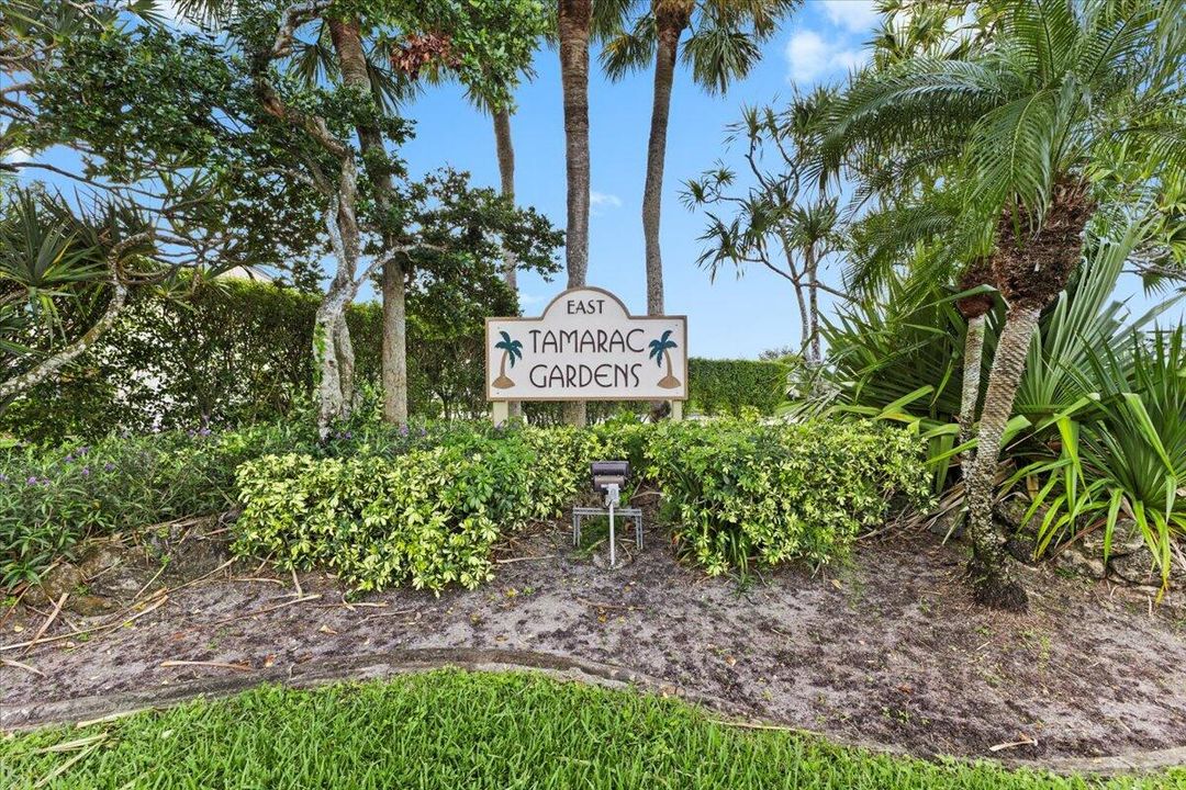 For Sale: $189,000 (2 beds, 2 baths, 1170 Square Feet)