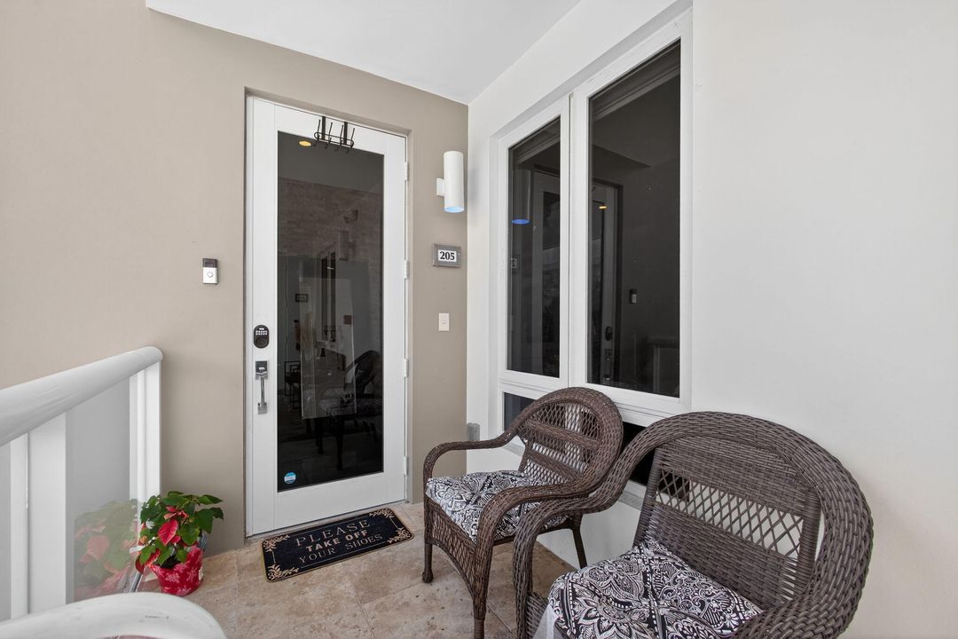 For Rent: $3,600 (3 beds, 3 baths, 1821 Square Feet)