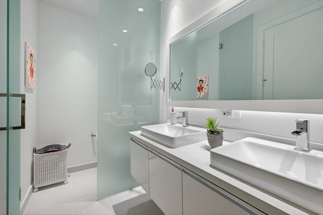 For Rent: $3,600 (3 beds, 3 baths, 1821 Square Feet)