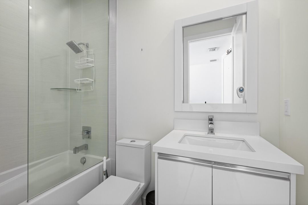 For Rent: $3,600 (3 beds, 3 baths, 1821 Square Feet)