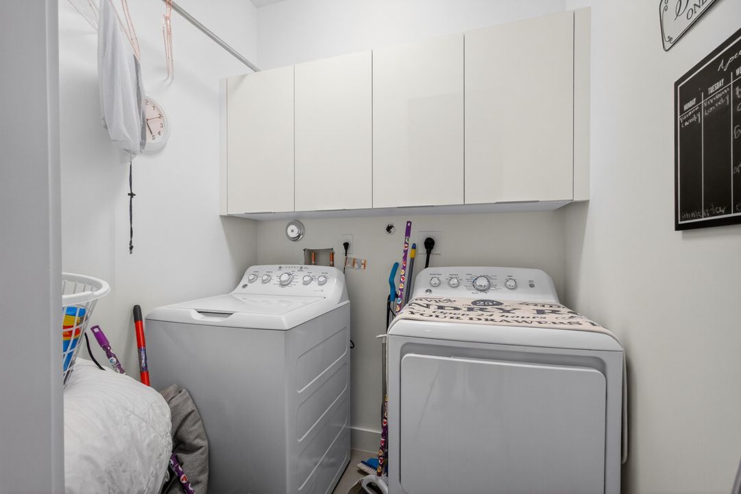 For Rent: $3,600 (3 beds, 3 baths, 1821 Square Feet)