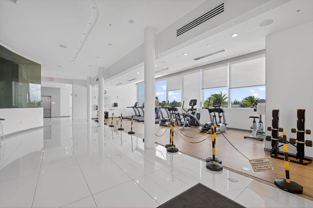 For Rent: $3,600 (3 beds, 3 baths, 1821 Square Feet)